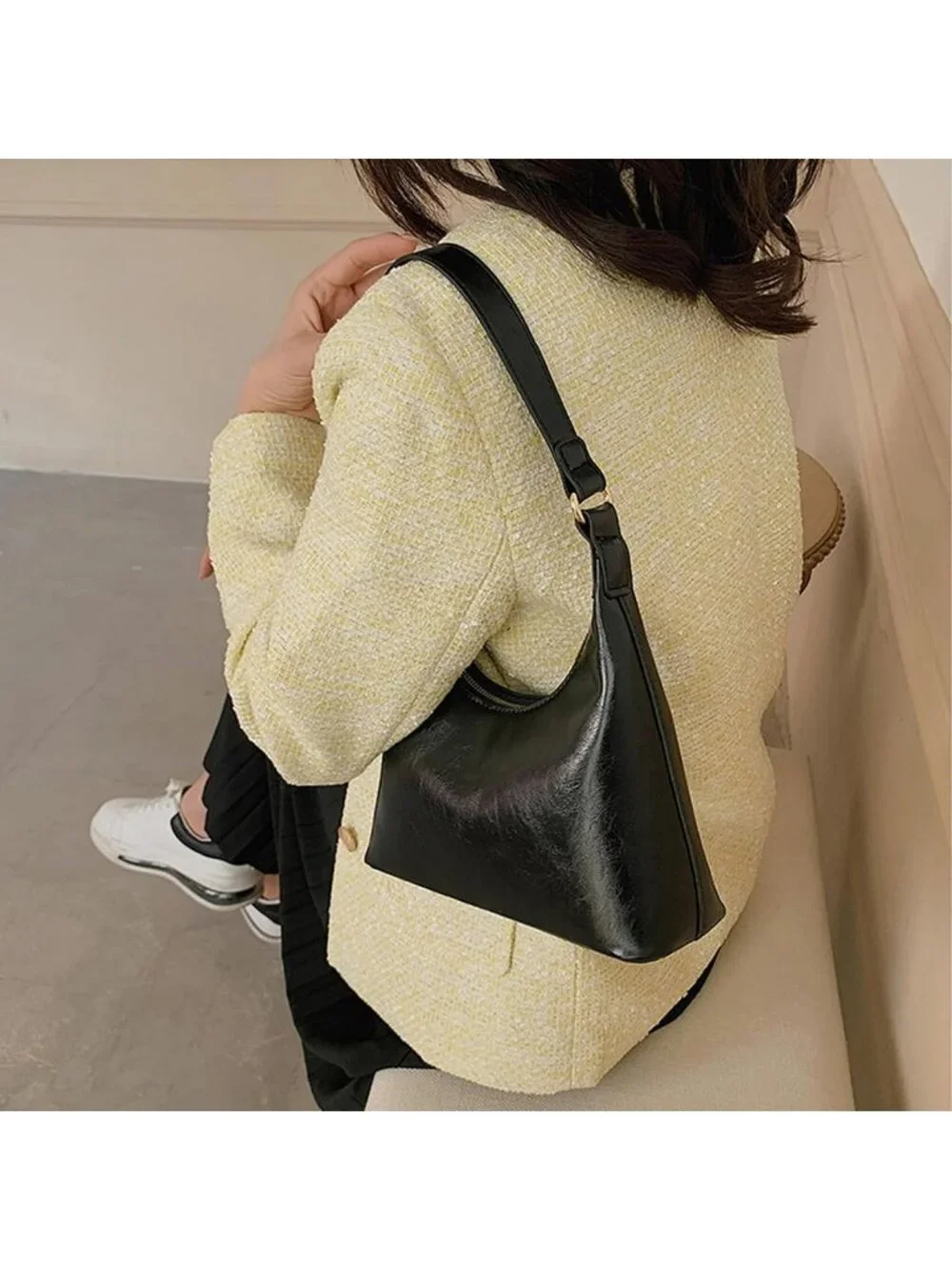 Trendy Mini Vintage Hobo Bag - Small Retro Vegan Leather Handbag for Women